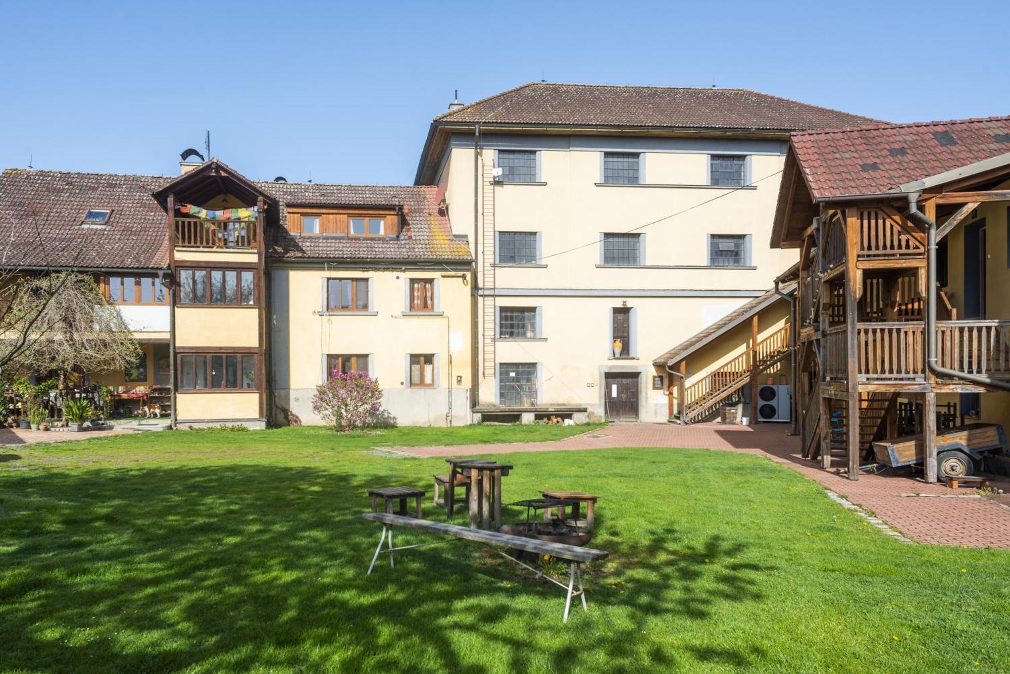 Mlyn-Osvracin Appartement Buitenkant foto